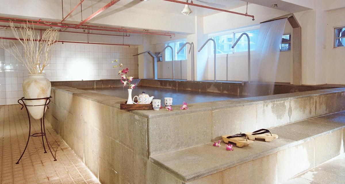 Huang Tai Hotel Цзяоси Экстерьер фото
